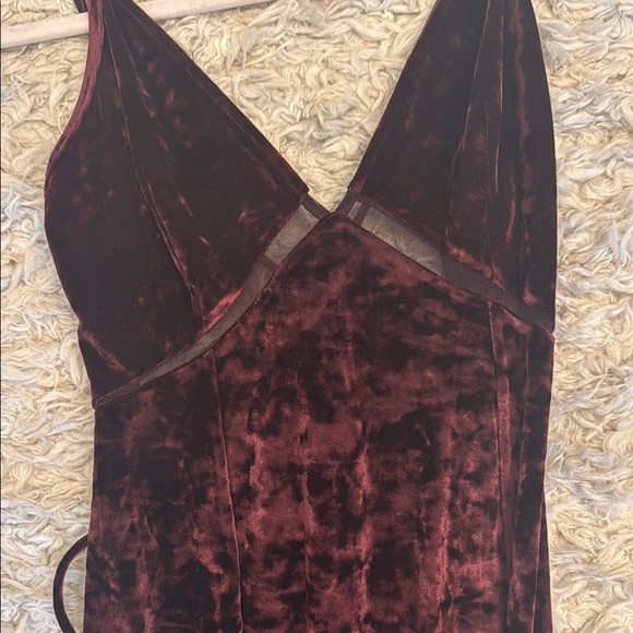 FREE PEOPLE Elegant Velvet Dress in Rich BURGUNDY NWOT - Picture 10 of 16